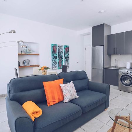 Апартаменты 2Br In The Zoko Contemporary And Convenient Гибралтар Экстерьер фото